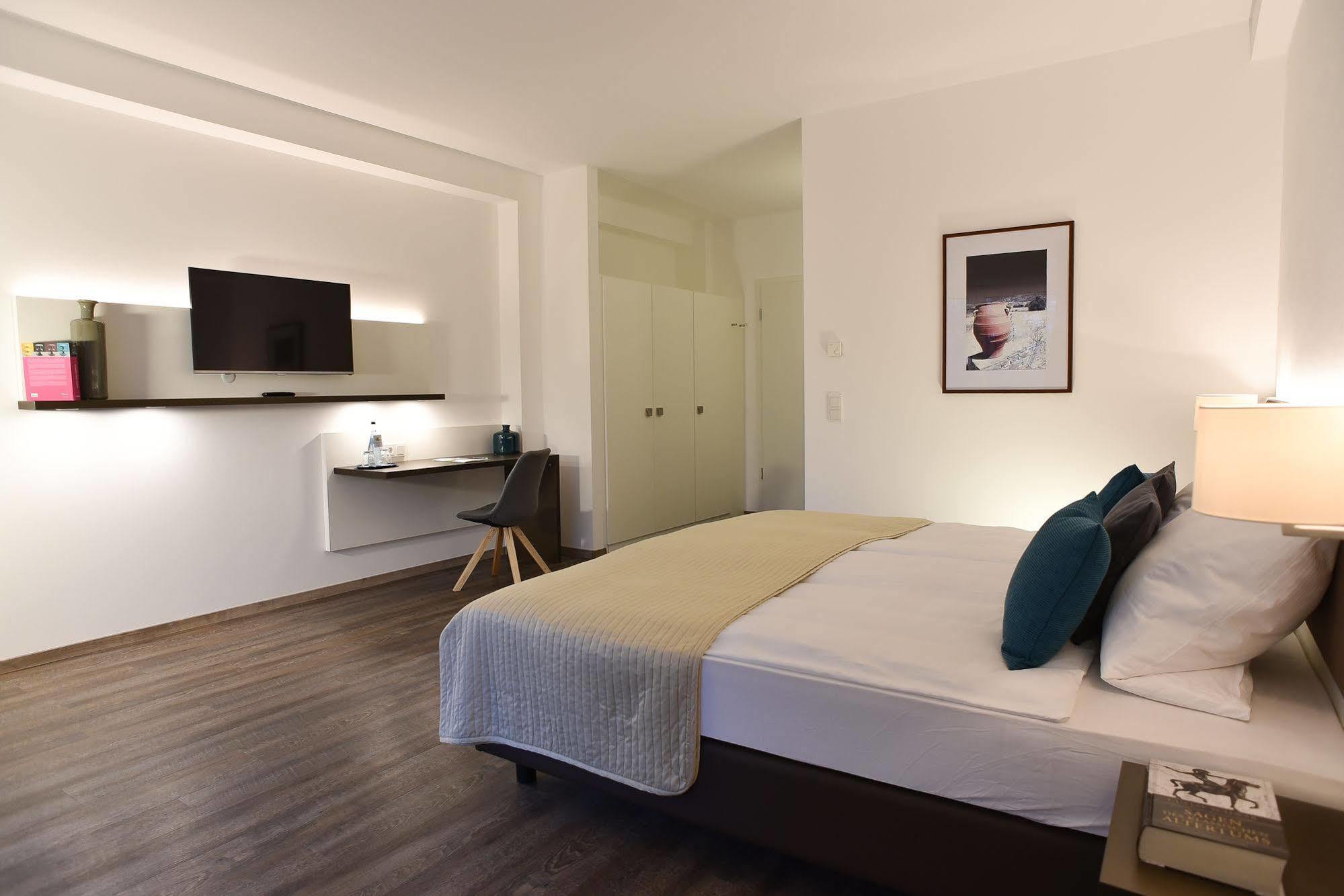 Guesthouse Lichtenau Nussloch Bagian luar foto