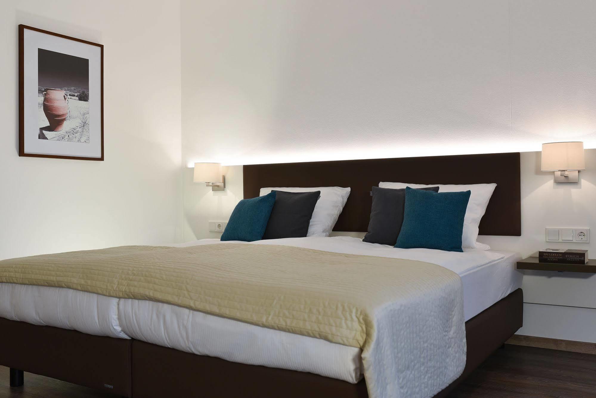 Guesthouse Lichtenau Nussloch Bagian luar foto